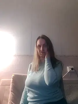 Evelina cute online show from February 18, 2025, 4:48 pm