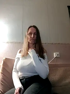 Evelina cute online show from February 27, 2025, 4:53 pm