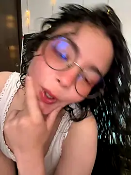 Antoniart  online show from September 24, 2025, 2:04 am