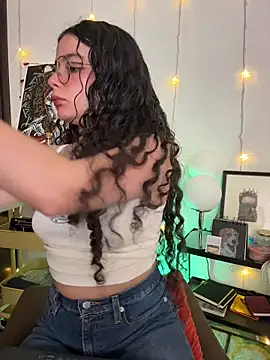 Antoniart  online show from November 19, 2025, 1:38 am