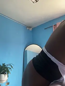 IsabellaBromsS online show from March 28, 2026, 5:23 pm