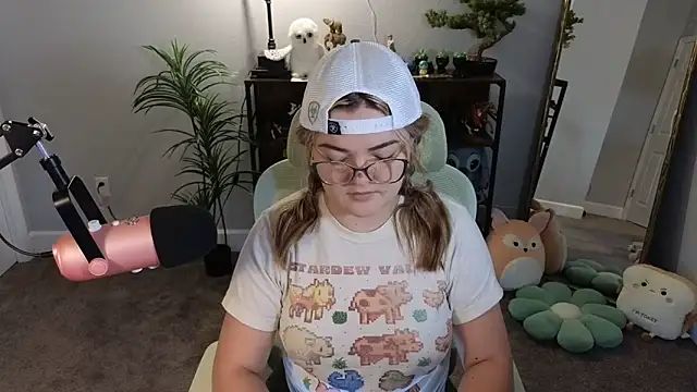 rodeobrii online show from November 27, 2025, 4:03 am