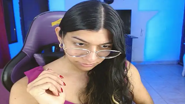 engielphoenis14 online show from March 6, 2026, 11:34 pm