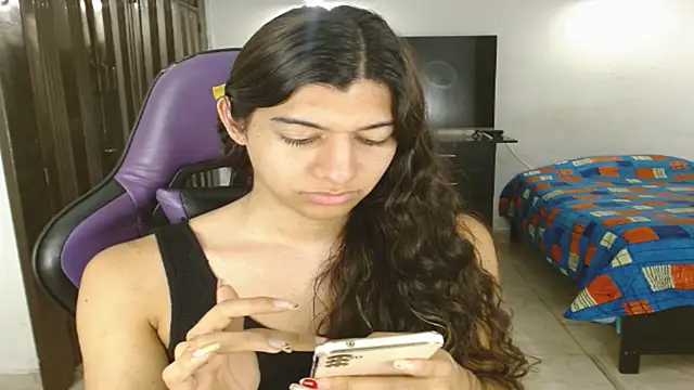 Snapshot of engielphoenis14 chatting on June 26, 2026, 3:00 am engielphoenis14 online show from June 26, 2026, 3:00 am