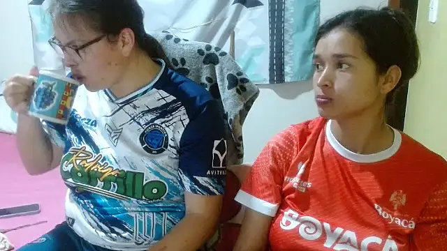 Snapshot of clayre_and_jill chatting on November 6, 2025, 8:15 am clayre and jill online show from November 6, 2025, 8:15 am