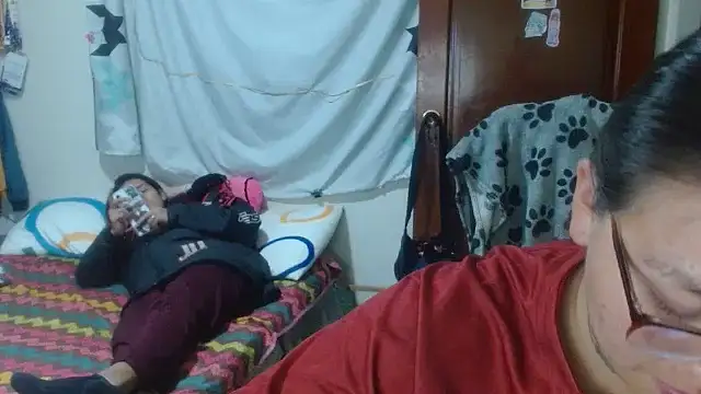 Snapshot of clayre_and_jill chatting on November 7, 2025, 2:11 am clayre and jill online show from November 7, 2025, 2:11 am