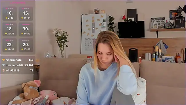 Girl alone home online show from November 2, 2025, 5:04 pm