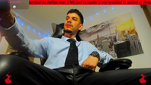 Snapshot of BRAYHAMBROWN chatting on September 13, 2025, 10:42 pm BRAYHAMBROWN online show from September 13, 2025, 10:42 pm