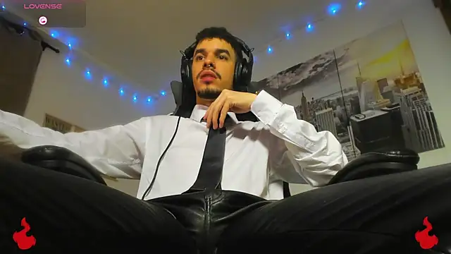 Snapshot of BRAYHAMBROWN chatting on September 30, 2025, 12:59 am BRAYHAMBROWN online show from September 30, 2025, 12:59 am