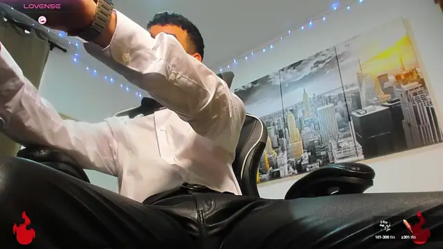 Snapshot of BRAYHAMBROWN chatting on October 8, 2025, 9:34 pm BRAYHAMBROWN online show from October 8, 2025, 9:34 pm