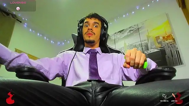 Snapshot of BRAYHAMBROWN chatting on October 29, 2025, 5:42 am BRAYHAMBROWN online show from October 29, 2025, 5:42 am