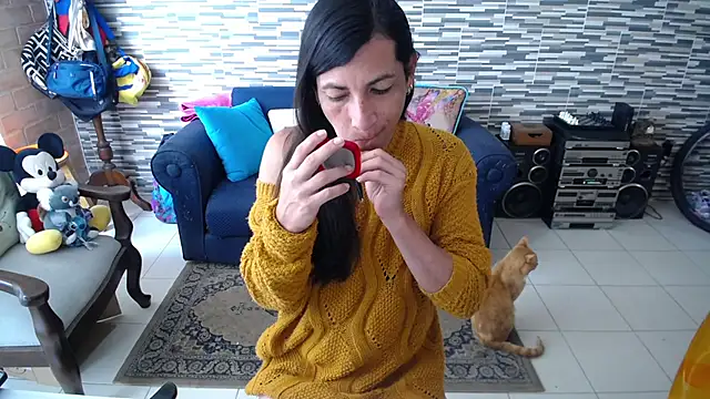 VioletaGomezCo online show from April 18, 2026, 2:54 pm