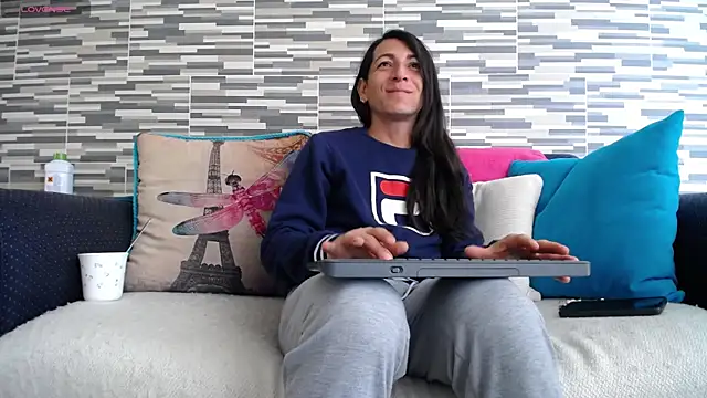 Snapshot of VioletaGomezCo chatting on June 10, 2026, 2:49 pm VioletaGomezCo online show from June 10, 2026, 2:49 pm