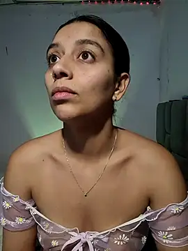 BrittanyDiaz online show from February 27, 2025, 6:20 pm