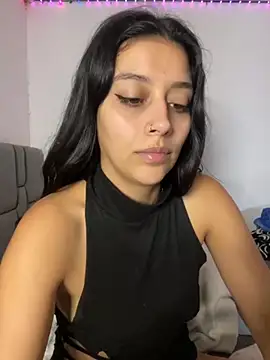 BrittanyDiaz online show from September 23, 2025, 8:01 pm