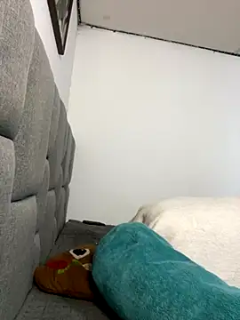 BrittanyDiaz online show from September 29, 2025, 6:57 pm