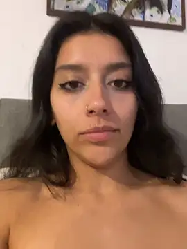 Snapshot of BrittanyDiaz chatting on June 22, 2026, 2:13 am BrittanyDiaz online show from June 22, 2026, 2:13 am