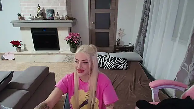 Snapshot of aradia_demon chatting on November 24, 2025, 5:56 pm aradia demon online show from November 24, 2025, 5:56 pm