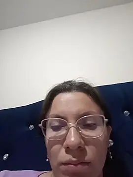 karlamorris  online show from October 27, 2025, 1:53 am