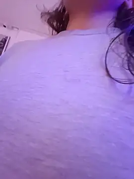 karlamorris  online show from October 30, 2025, 2:18 pm