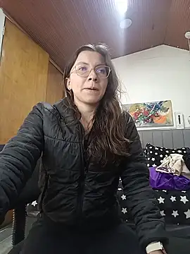 karlamorris  online show from January 15, 2026, 1:37 pm