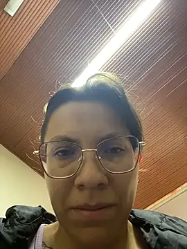 karlamorris  online show from March 27, 2026, 1:11 pm