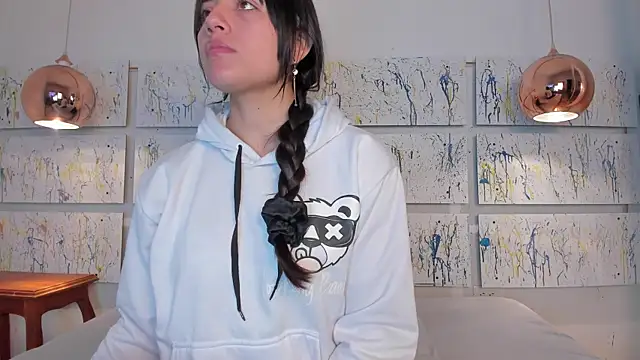 Snapshot of Sophy_SmileSweet chatting on January 13, 2025, 11:52 am Sophy SmileSweet online show from January 13, 2025, 11:52 am