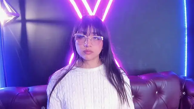 Snapshot of Sophy_SmileSweet chatting on February 1, 2025, 2:45 pm Sophy SmileSweet online show from February 1, 2025, 2:45 pm