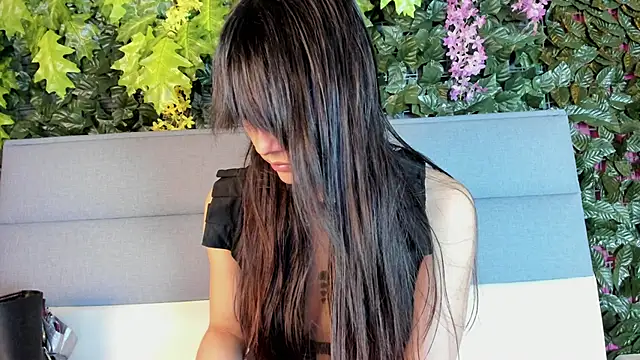 Snapshot of Sophy_SmileSweet chatting on February 21, 2025, 11:33 am Sophy SmileSweet online show from February 21, 2025, 11:33 am