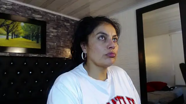 Lust Mom41 online show from December 4, 2024, 9:24 pm