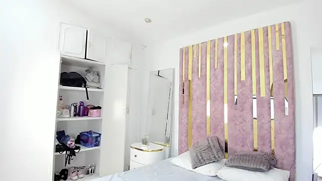 LeahxBarker online show from January 28, 2025, 11:07 pm