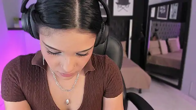 renee shelby  online show from March 14, 2026, 8:25 pm