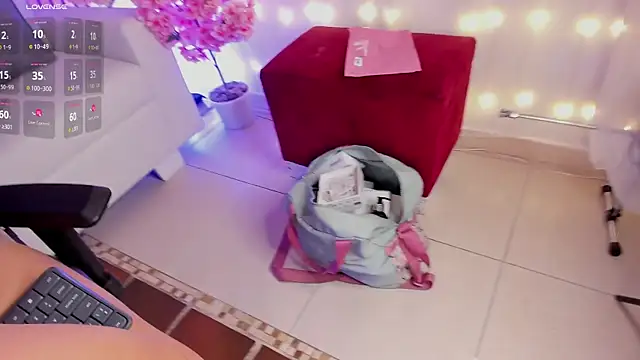 ChloeParkss  online show from April 20, 2026, 2:09 pm