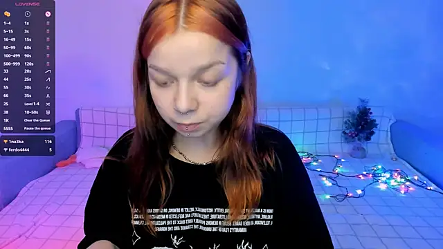 crystal lilith online show from December 22, 2024, 6:59 pm