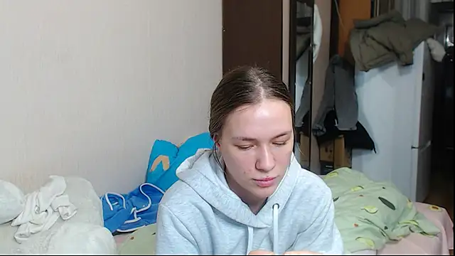 leila bambi  online show from January 15, 2025, 11:08 pm