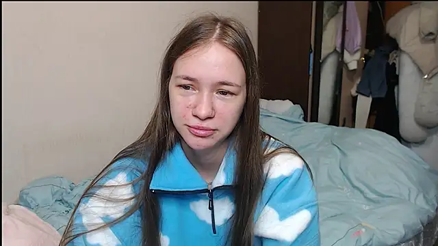 leila bambi  online show from February 13, 2025, 4:28 pm