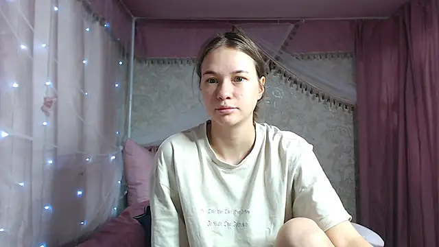 leila bambi  online show from November 26, 2025, 3:46 pm