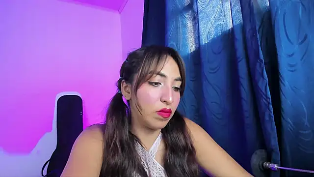 Leticia brownn1 online show from March 19, 2025, 6:12 pm