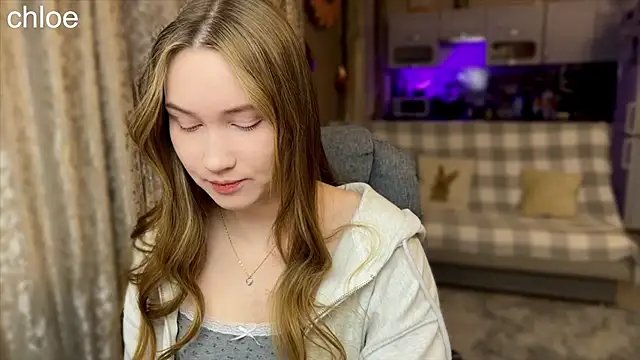 ChloeMillerMeow online show from November 1, 2025, 8:33 pm