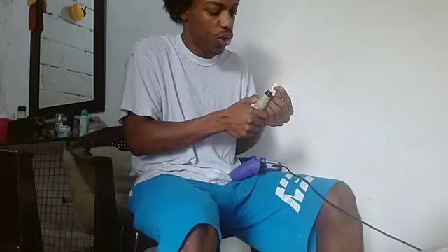 Snapshot of Larry-n-clouds chatting on February 3, 2026, 5:07 pm Larry-n-clouds online show from February 3, 2026, 5:07 pm