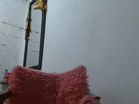 Snapshot of Larry-n-clouds chatting on March 12, 2026, 7:14 am Larry-n-clouds online show from March 12, 2026, 7:14 am