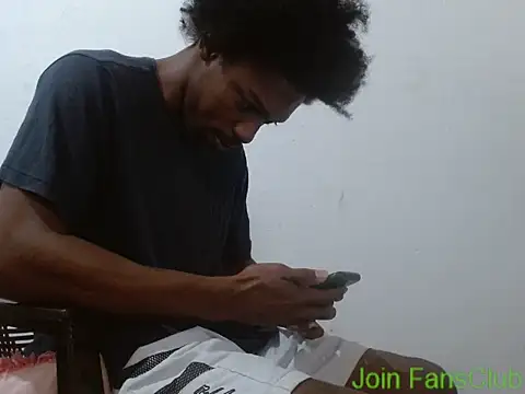 Snapshot of Larry-n-clouds chatting on March 15, 2026, 2:01 pm Larry-n-clouds online show from March 15, 2026, 2:01 pm