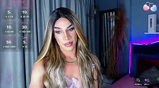 camila hootie online show from March 8, 2025, 8:33 am