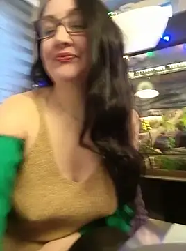 CamilleDesire online show from March 20, 2025, 5:47 pm