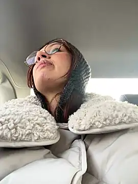 RinaCat online show from January 13, 2025, 5:23 am