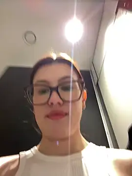 RinaCat online show from February 16, 2025, 8:32 am