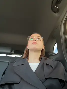 Snapshot of RinaCat chatting on April 25, 2026, 5:54 am RinaCat online show from April 25, 2026, 5:54 am
