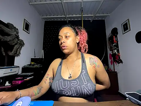 Cata Blue   online show from September 29, 2025, 3:50 pm