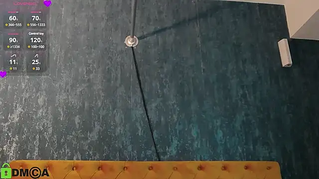 EvaDiamondXX online show from February 4, 2025, 8:28 pm