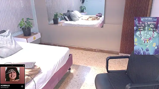 Eli666uwu online show from November 25, 2025, 10:59 am